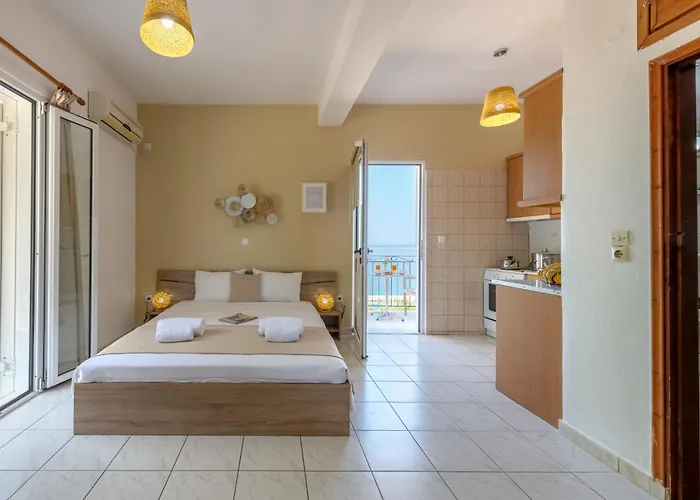 Faro Del Porto Apartment Poros (Kefalonia)